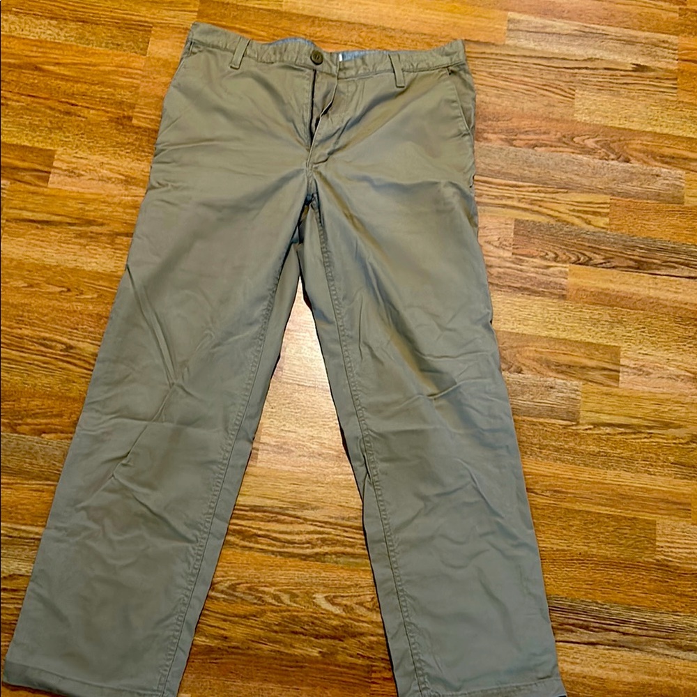 Dockers Men's Khaki Chinos
